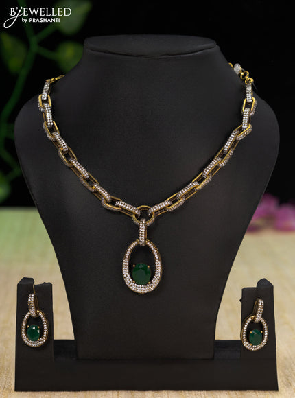 Necklace with emerald and cz stones in victorian finish