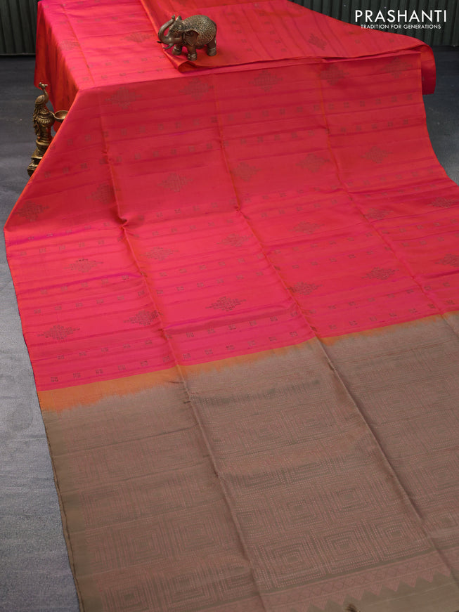 Pure soft silk saree dual shade of pinkish orange and dark chikku with woven buttas & jute finished in borderless style