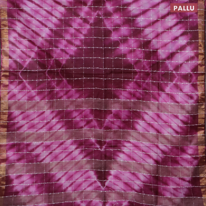 Bamboo saree light pink and wine shade with allover thread checks & tie and dye prints and zari woven border