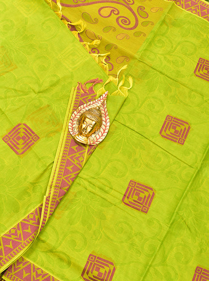 Coimbatore Cotton Light Green Butta Saree with Thread Woven Border