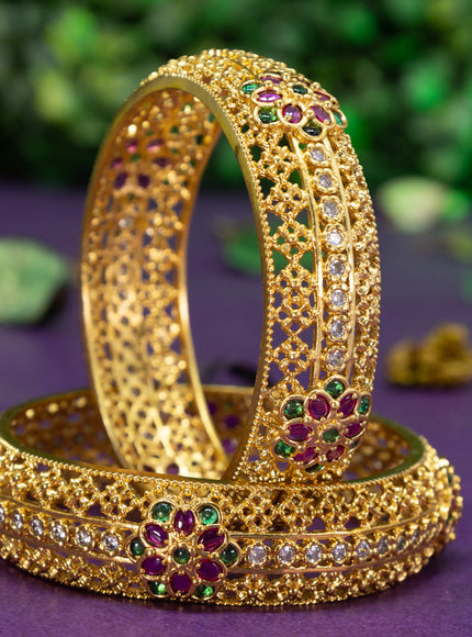 Antique bangle with kemp and cz stones