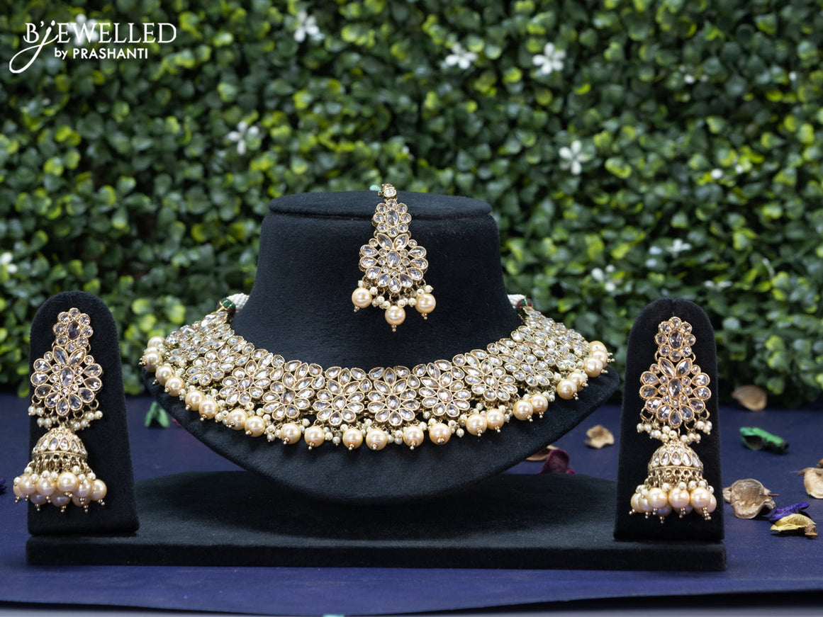 Kundan necklace with pearl hangings and maang tikka