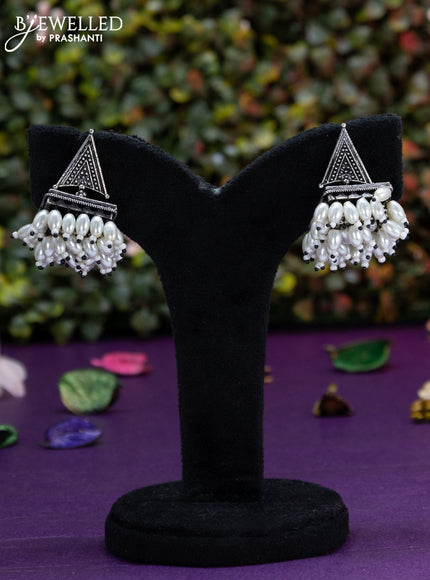 Oxidised jhumka geometric design with pearl hangings