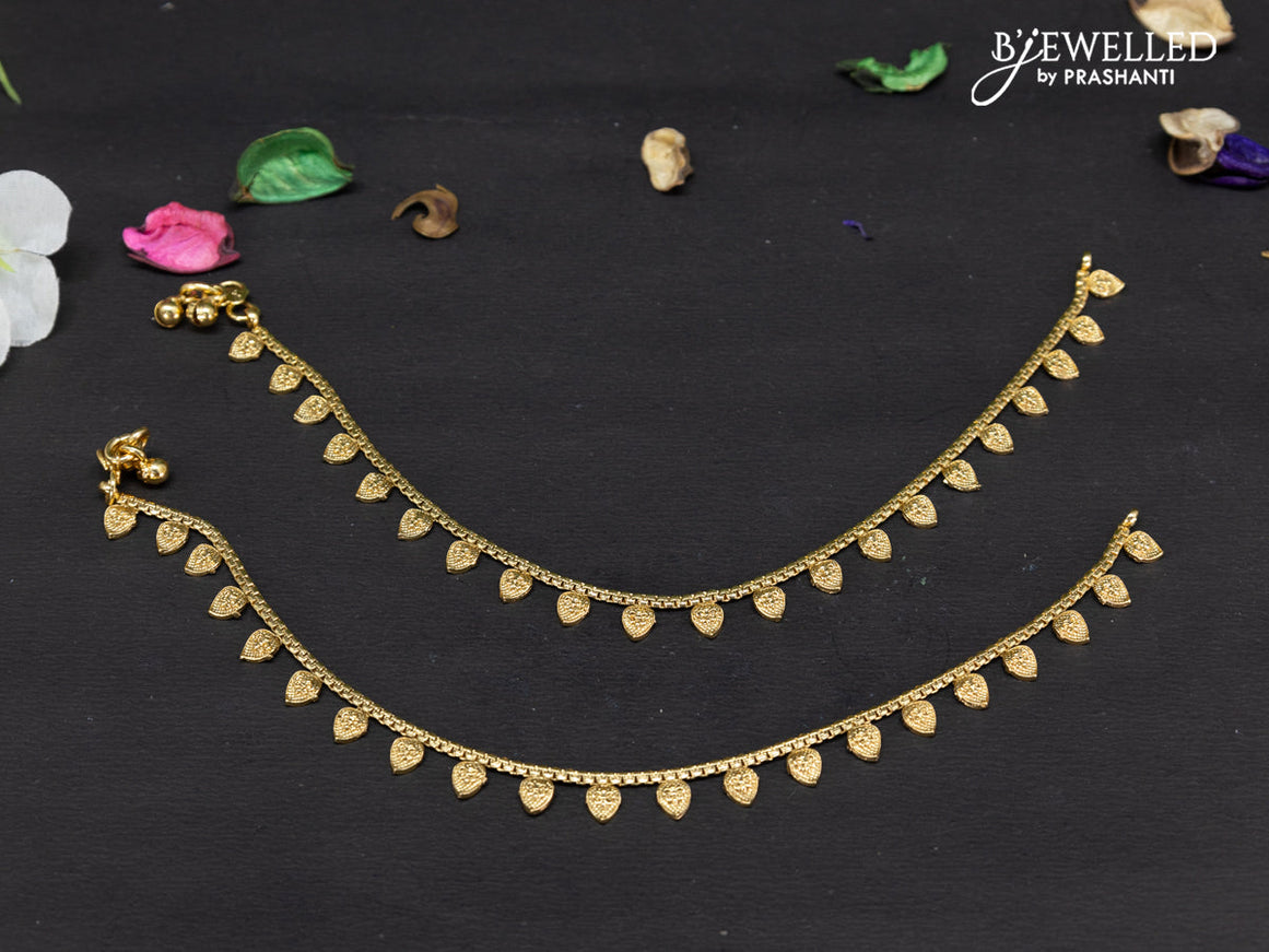 Antique anklet with simple design