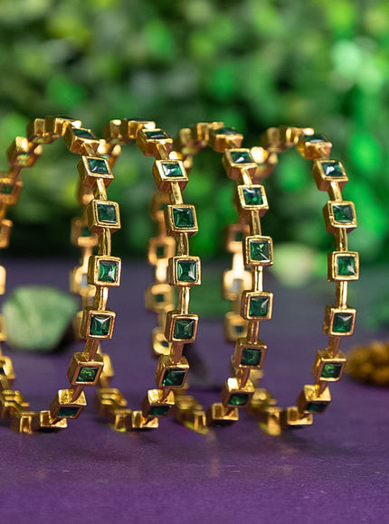 Antique bangle with emerald stones