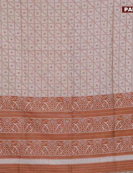 Munga cotton saree beige and rust shade with allover thread weaves and thread woven border