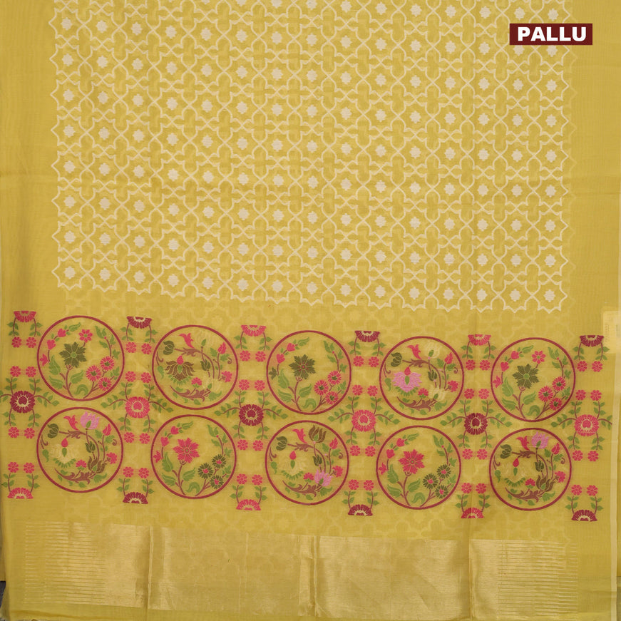 Munga cotton saree yellow with allover thread weaves in borderless style