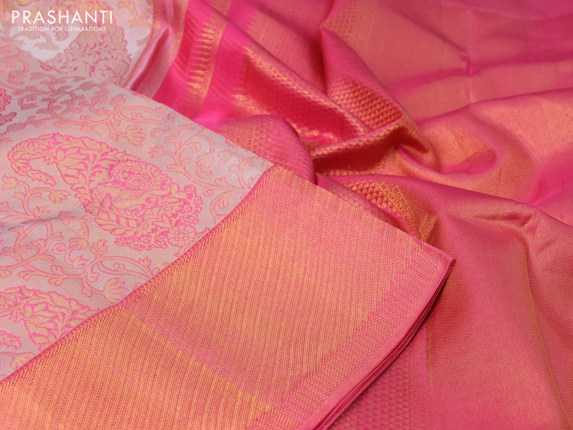 Pure kanchipuram silk saree peach shade and pink with allover zari woven brocade weaves and zari woven border