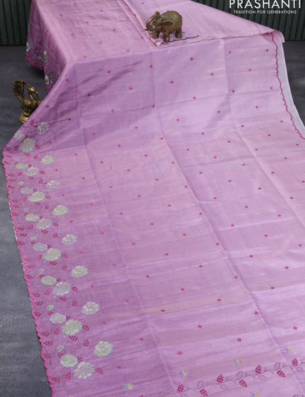 Crush tissue saree mauve pink with embroidery work buttas and floral embroidery cut work border