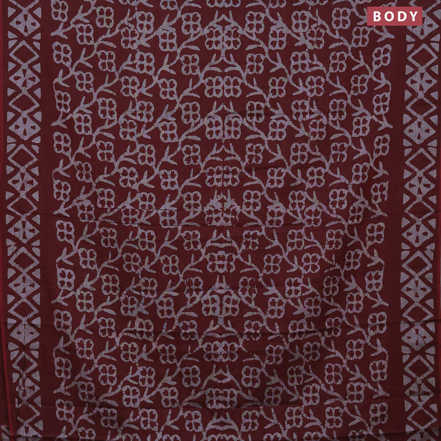 Muslin cotton saree maroon with allover batik prints and printed border