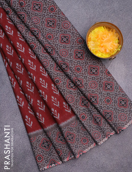 Muslin cotton saree maroon and grey with butta prints and ajrakh printed border