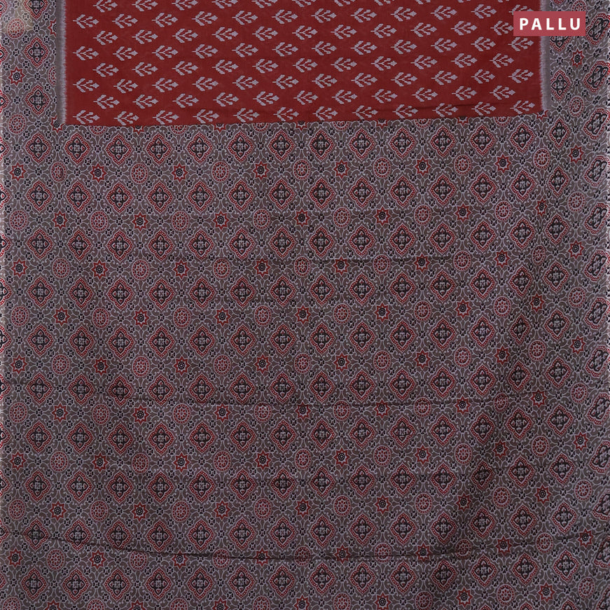 Muslin cotton saree maroon and grey with butta prints and ajrakh printed border