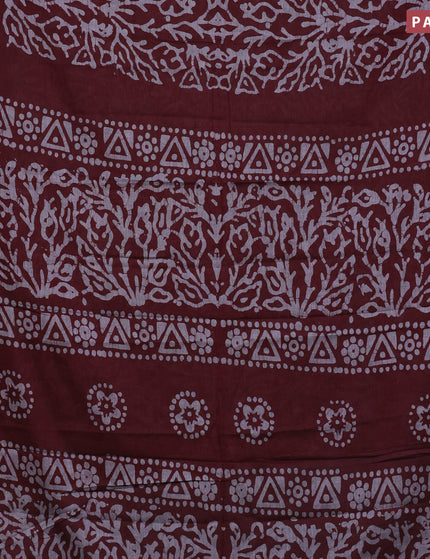 Muslin cotton saree maroon with allover batik prints and printed border