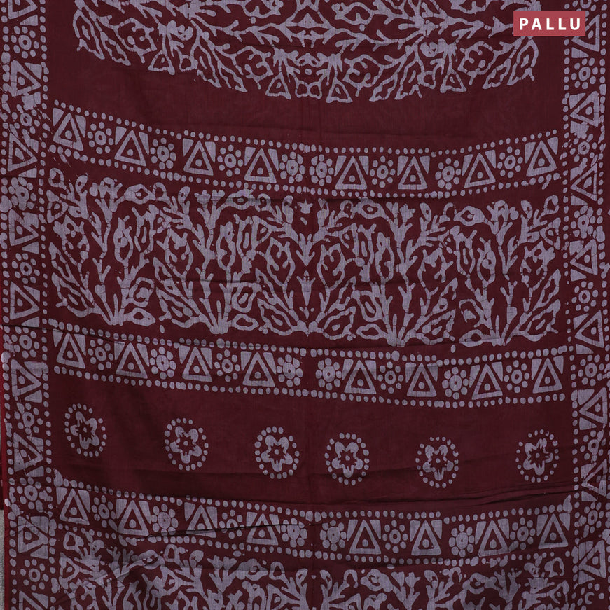 Muslin cotton saree maroon with allover batik prints and printed border