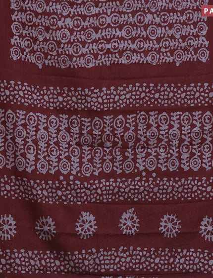 Muslin cotton saree dark maroon and grey with allover batik prints and printed border