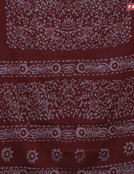 Muslin cotton saree dark maroon and grey with allover batik prints and printed border