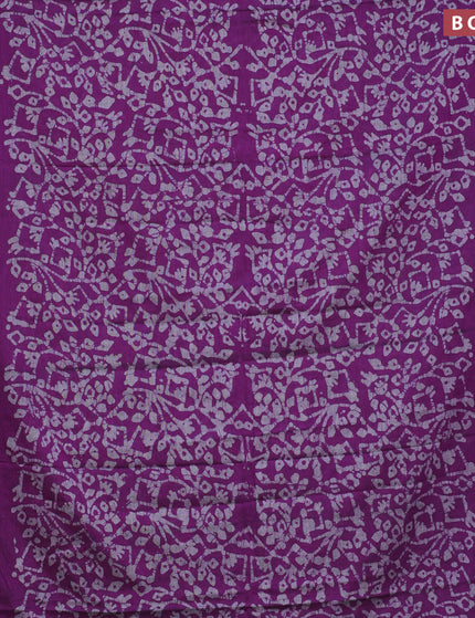 Muslin cotton saree purple and grey with allover batik prints and printed border