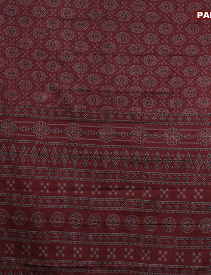 Muslin cotton saree maroon and grey with allover ikkat prints and thread woven border