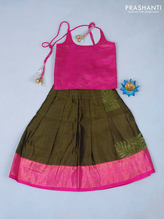 Silk kids lehenga pink and mehendi green with zari woven brocade weaves and back knot & copper zari woven border for 2 years