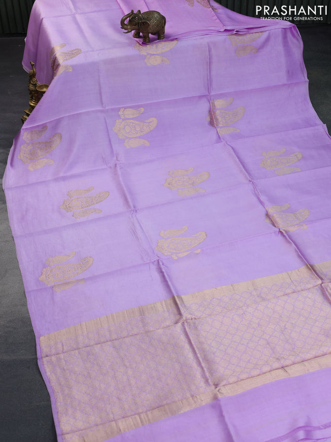 Poona silk saree lavender shade with paisley zari woven buttas in borderless style