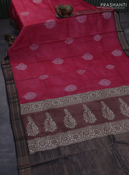 Munga tussar silk saree dark pink and black with butta prints and zari woven border