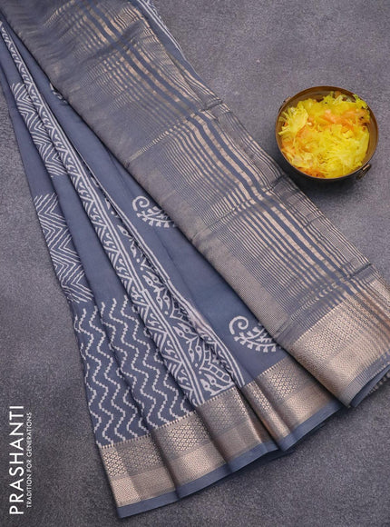 Semi gadwal saree grey with butta prints and zari woven border