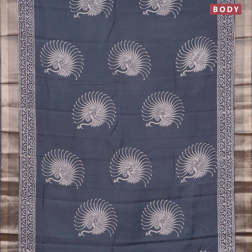 Semi gadwal saree grey with butta prints and zari woven border