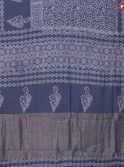 Semi gadwal saree grey shade with floral prints and zari woven border