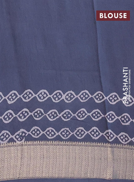 Semi gadwal saree grey shade with floral prints and zari woven border