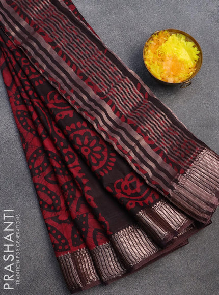 Binny silk saree deep jamun shade and pink with allover batik prints and zari woven border - {{ collection.title }} by Prashanti Sarees