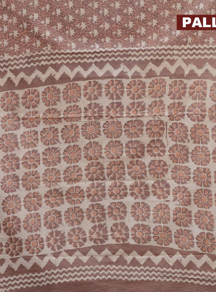 Jaipur cotton saree pastel brown with allover dabu prints and printed border - {{ collection.title }} by Prashanti Sarees