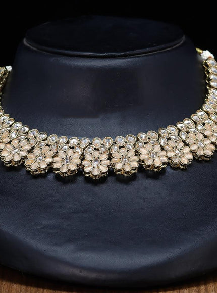 Kundan necklace with kundan stone and maang tikka - {{ collection.title }} by Prashanti Sarees