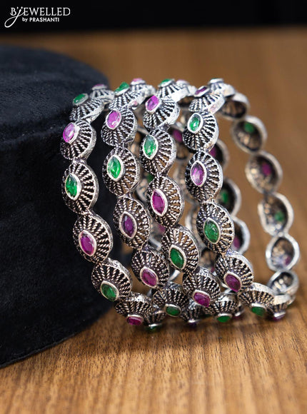 Oxidised bangles with kemp stone - {{ collection.title }} by Prashanti Sarees