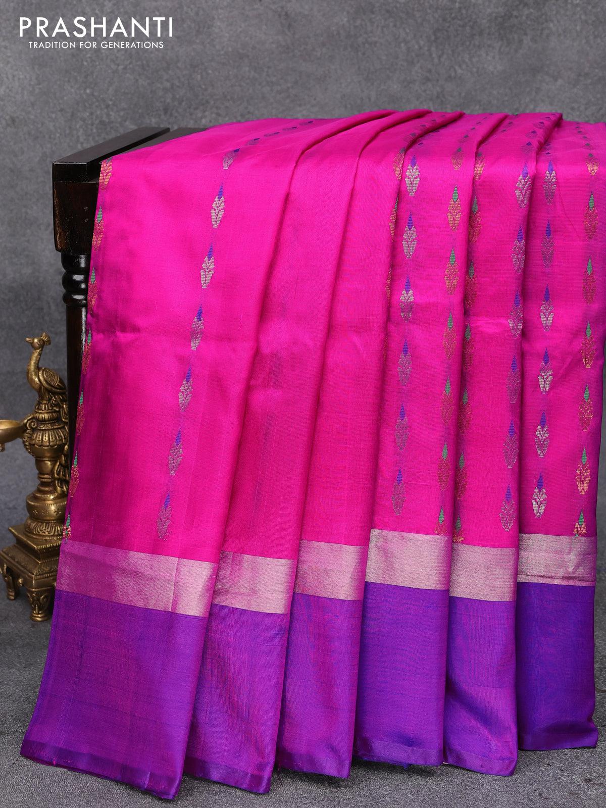 Pakistan silk saree | Party wear indian dresses, Satin dressing gown, Satin  saree