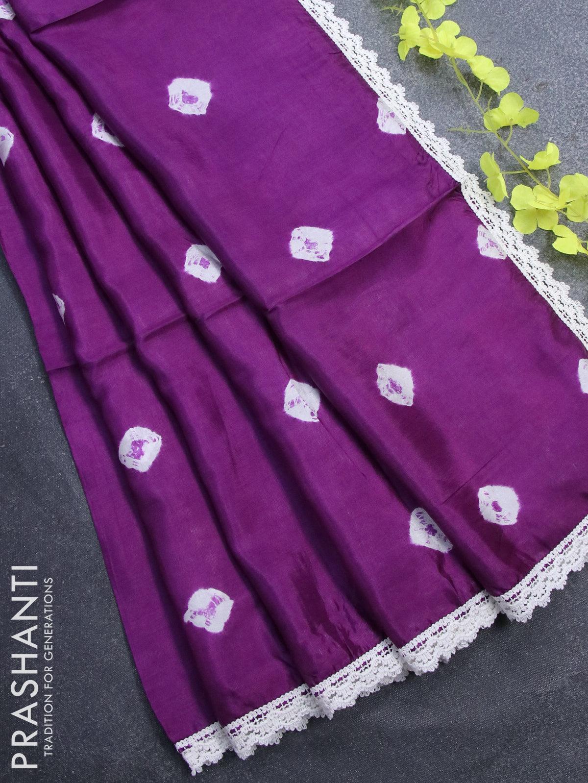 आता घरच्याघरी शिवा जुन्या साडीचा नवा फॅशेनबल ट्रेण्डी लेहेंगा, पाहा व्हिडिओ  -दिसा स्पेशल - Marathi News | How to make old saree to dress : Convert Old  Saree to Dress or Lehenga