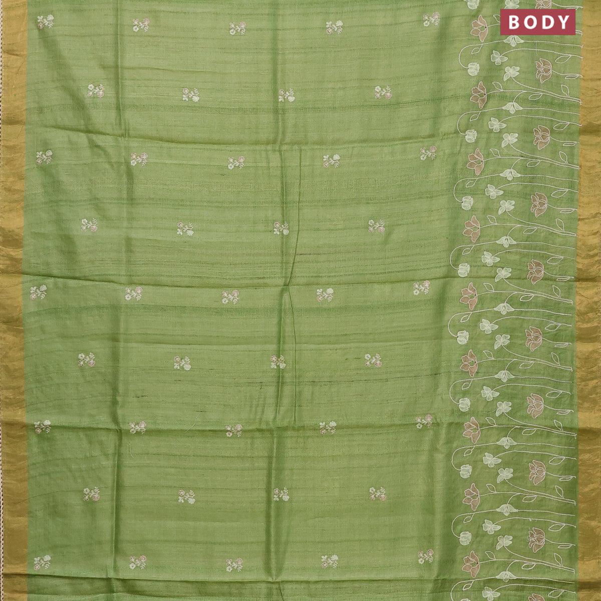 Pastel pista green hues for the coming year! This silk sarees with